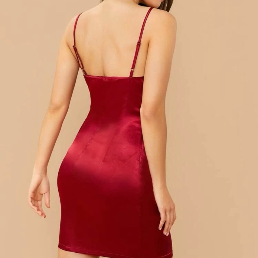 red dress - Picture 2 of 2